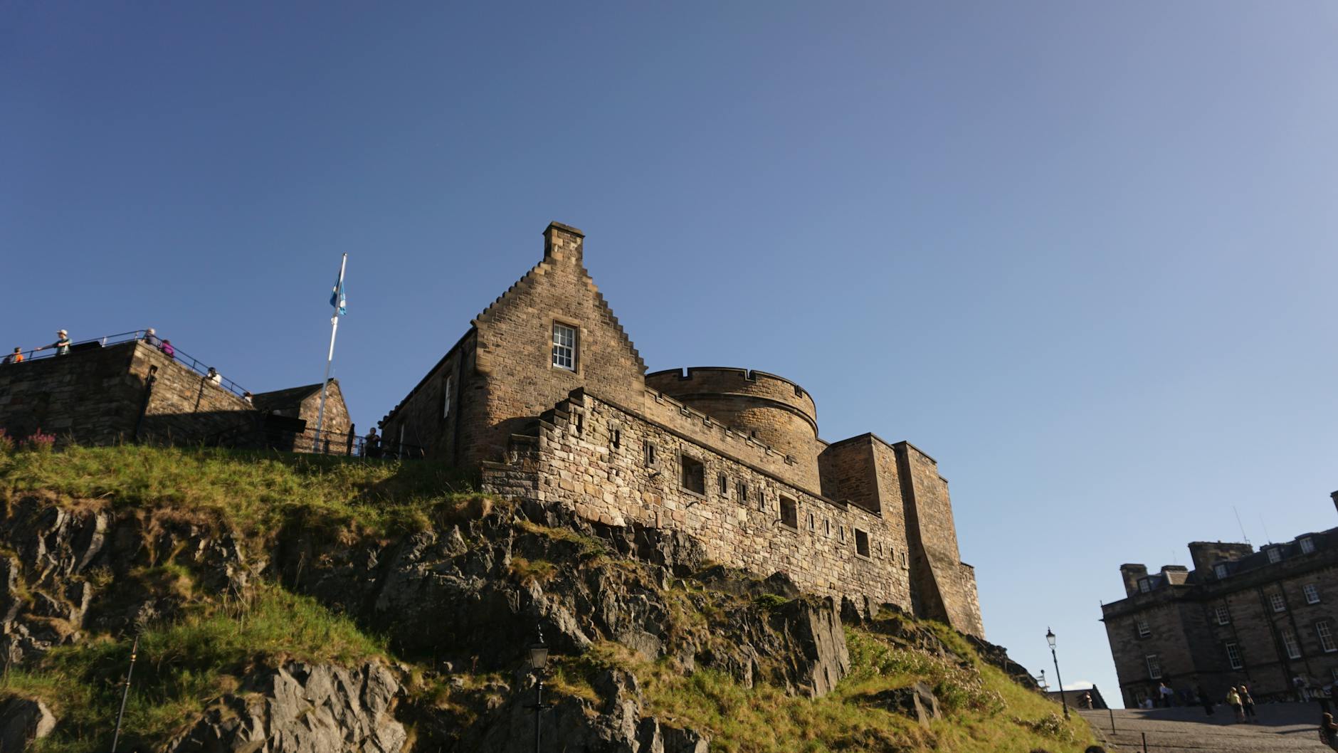 Best Time to Visit Edinburgh: Month-by-Month Guide (2026)
