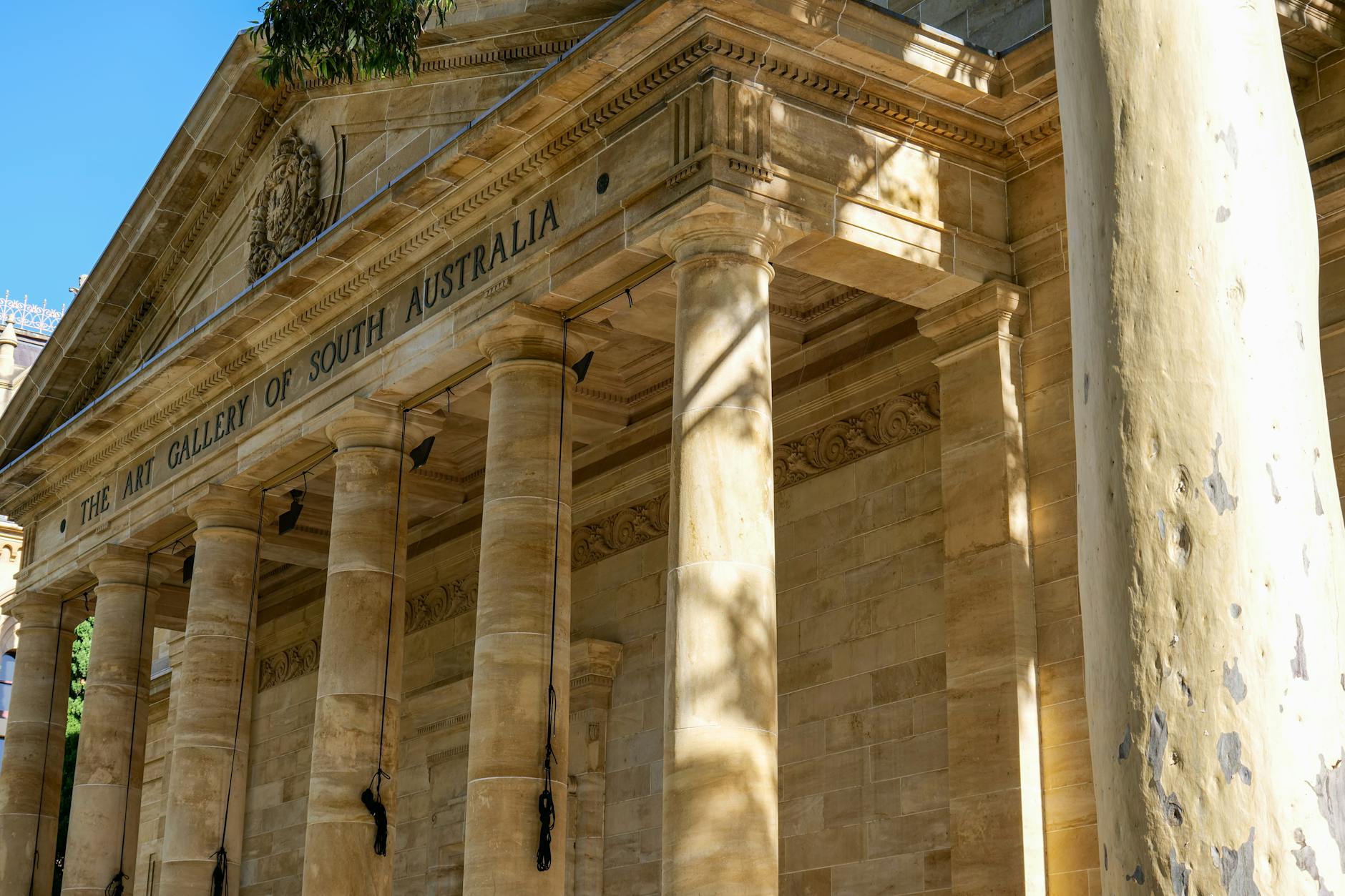 Classical exterior of an Edinburgh art gallery with columned facade
