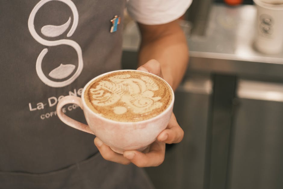 Best Cafes on the Royal Mile Edinburgh: 22+ Coffee Shops (2026)