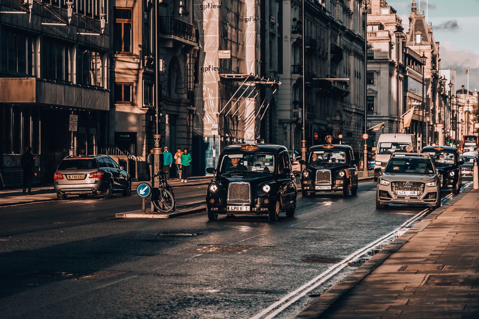 Edinburgh black hackney cab